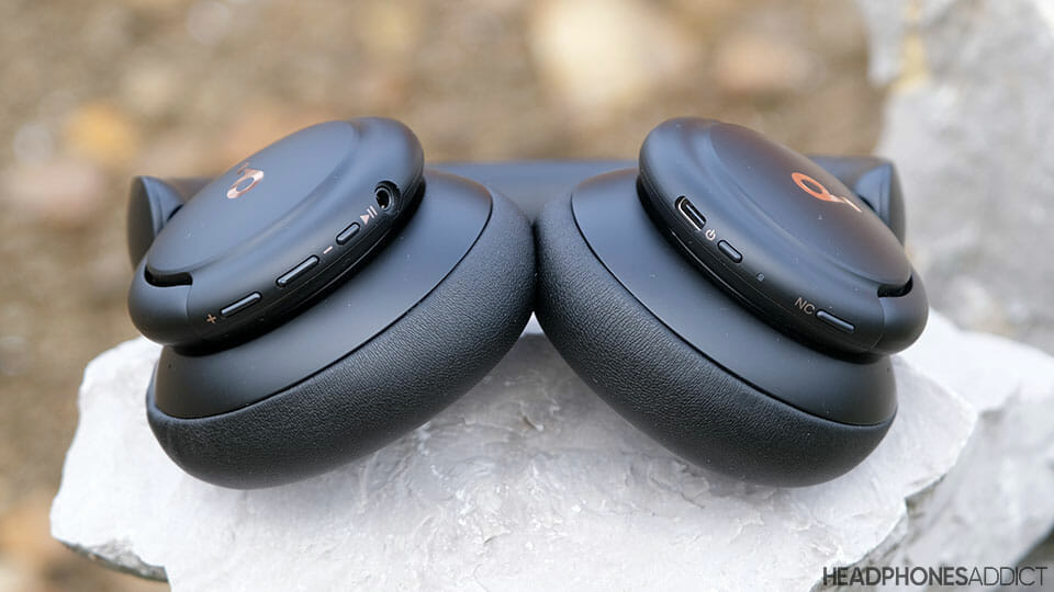 Anker Soundcore Life Q30 buttons