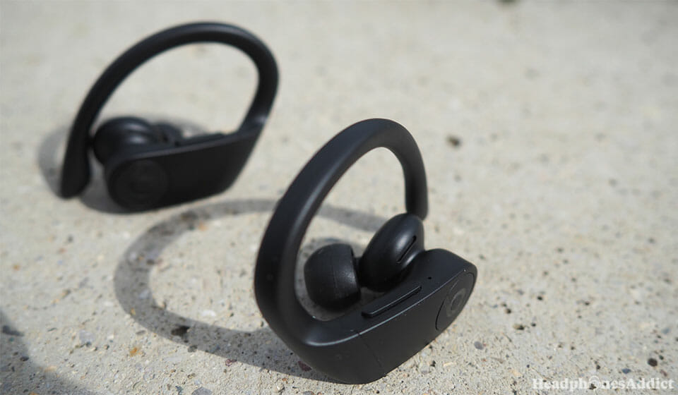 Beats PowerBeats Pro volume control