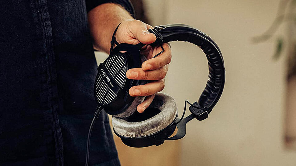 Beyerdynamic DT 990 Pro wired headphones