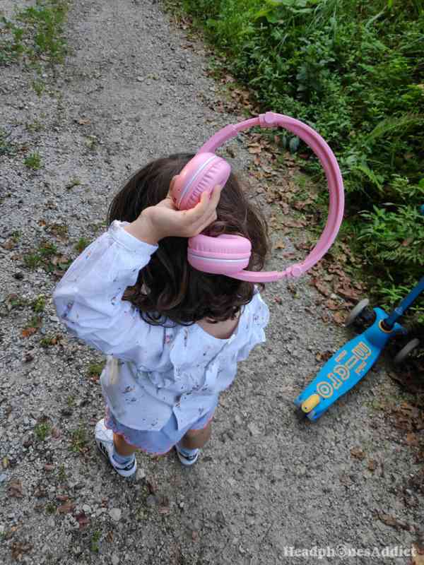 BuddyPhones Play pink Bluetooth headphones