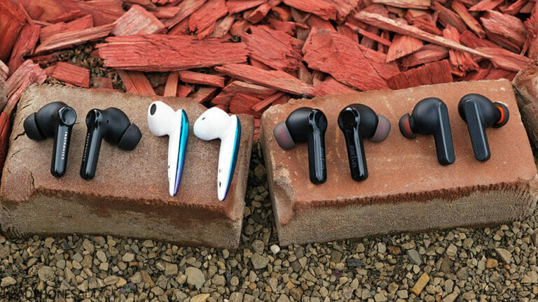 Fake AirPods image