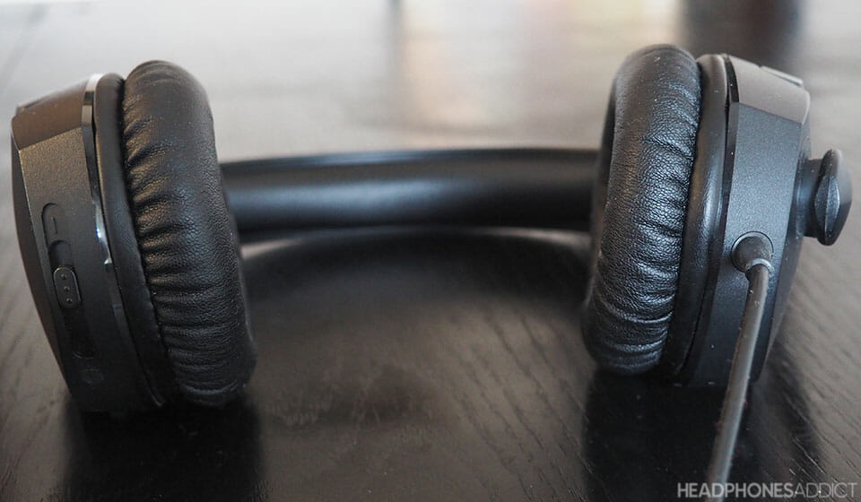 HyperX Cloud Stinger ear cushions