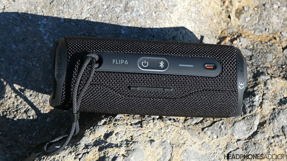 JBL Flip 6 back side