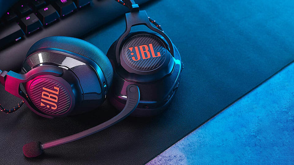 JBL Quantum 600 gaming headset