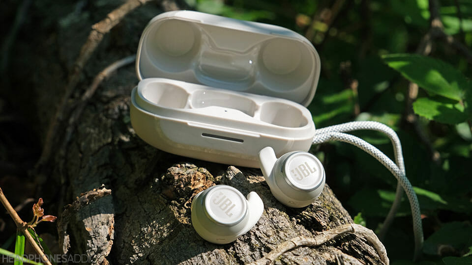 JBL Reflect Mini NC earbuds