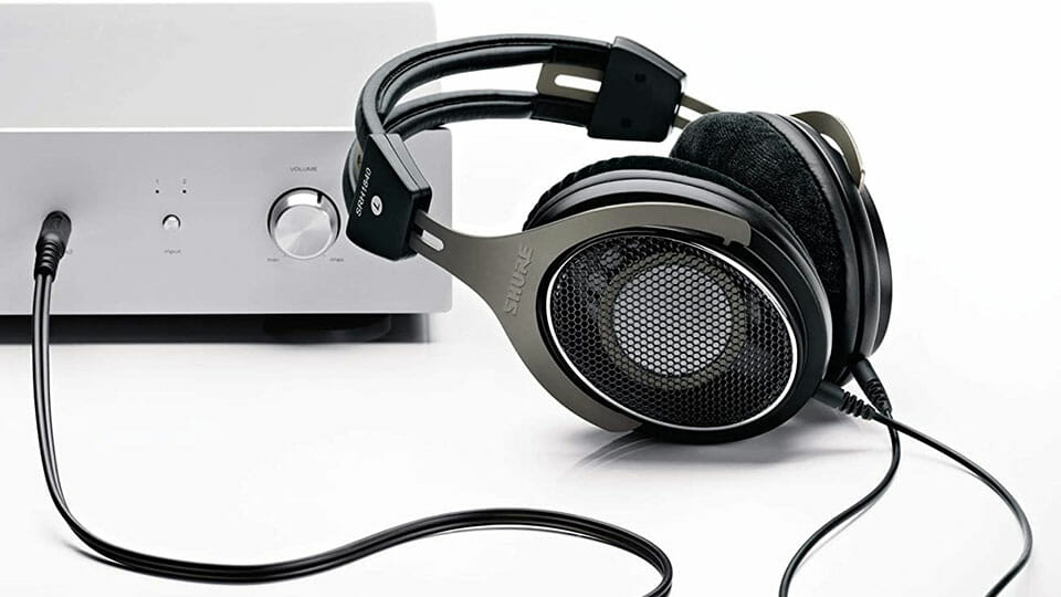 Shure SRH1840 wired headphones