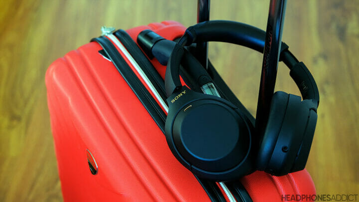 Sony WH-1000XM4 travel